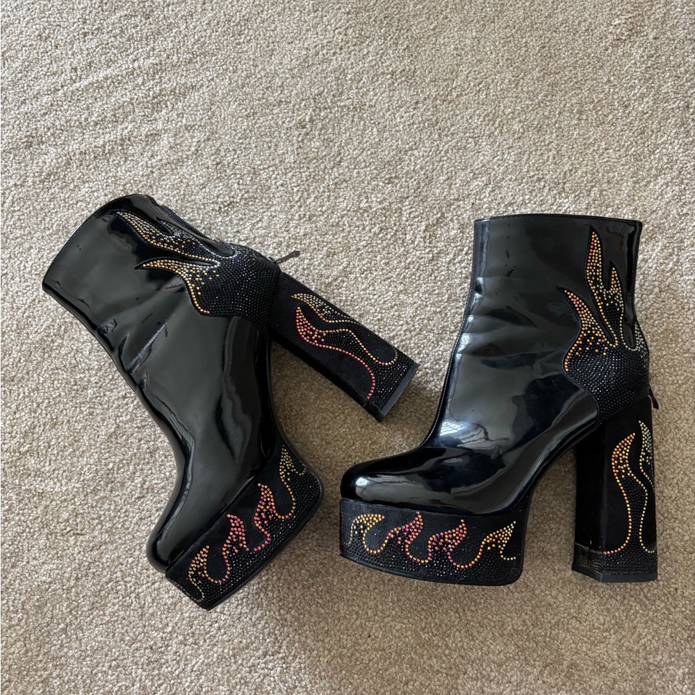 AKIRA Black Platform Boots with Multicolor Flame Design